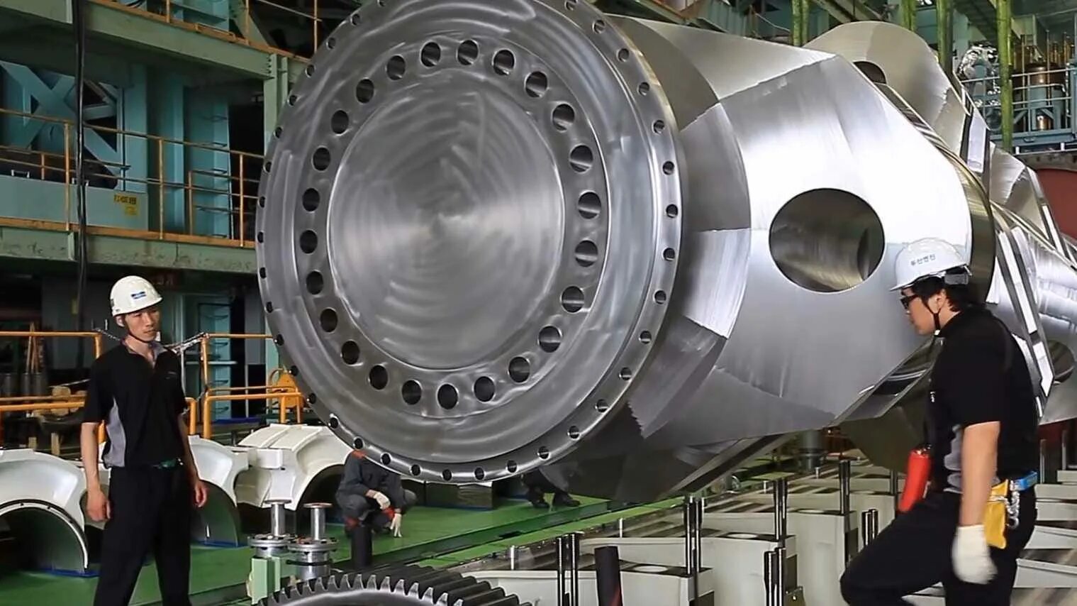 Large engine
