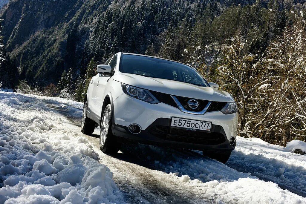 Тест драйв кашкай. Nissan Qashqai. Nissan Qashqai 2013. Nissan Qashqai 2020 зимой. Nissan Qashqai 2016.