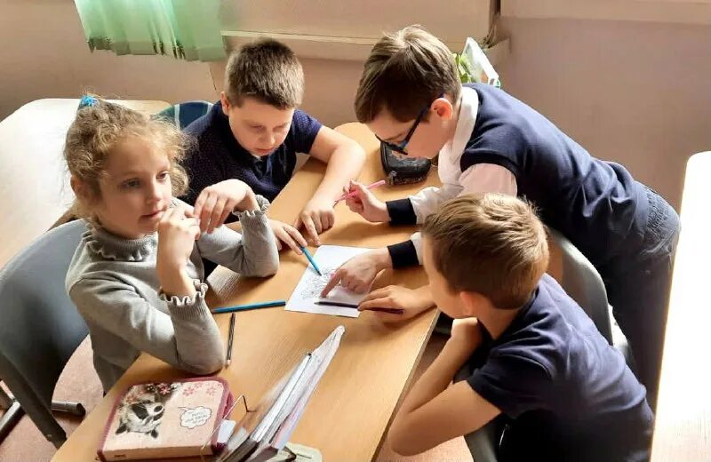 сиротин павел михайлович шахматы воронеж. школы занятие шахматы. где школьники играют. младшие школьники секции шахматы. где школьники играют.