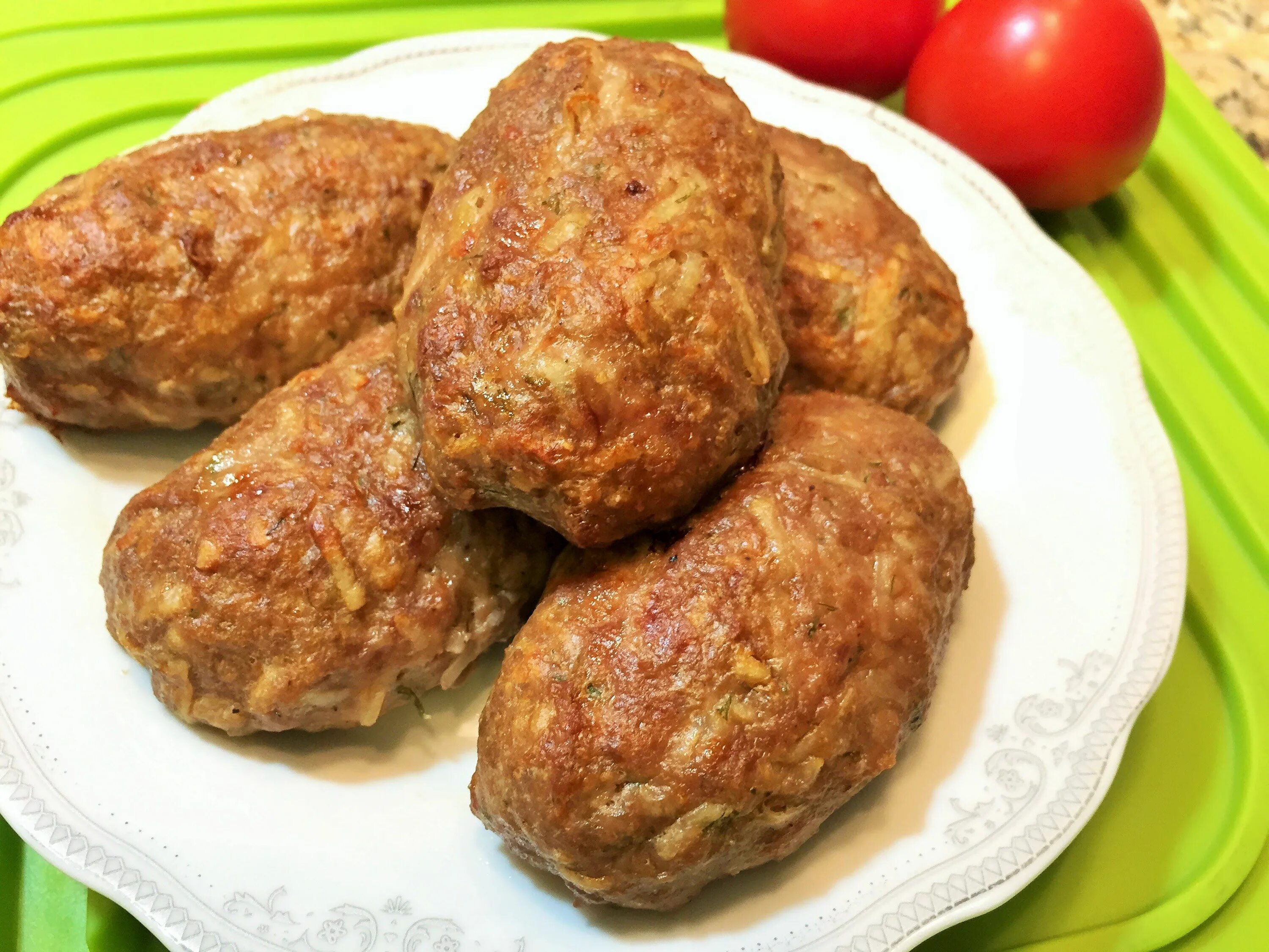 Пышные котлеты из мясного фарша. Котлеты. котлеты домашние. котлеты мясные. вкусные сочные котлеты.