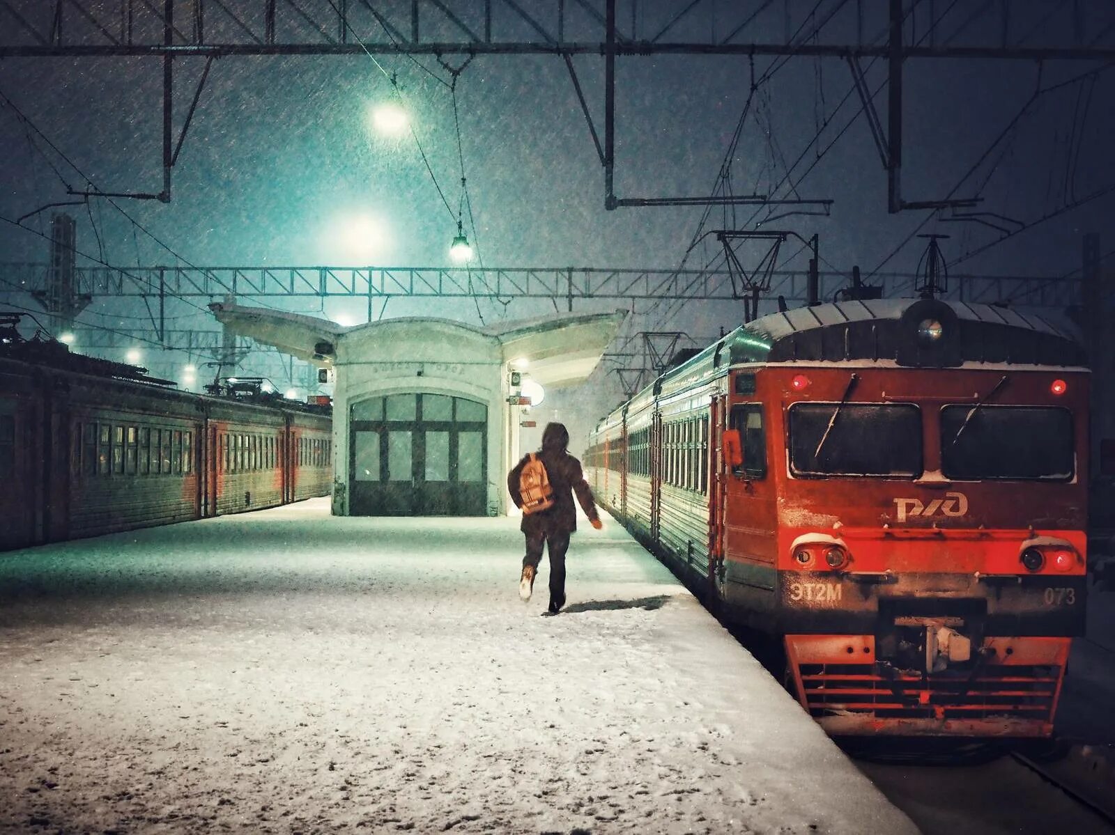 Путь дорога железная прикол. И опять поезда. Поезд прибывает на станцию. И опять поезда. И опять поезда.