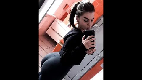Девушка обладает