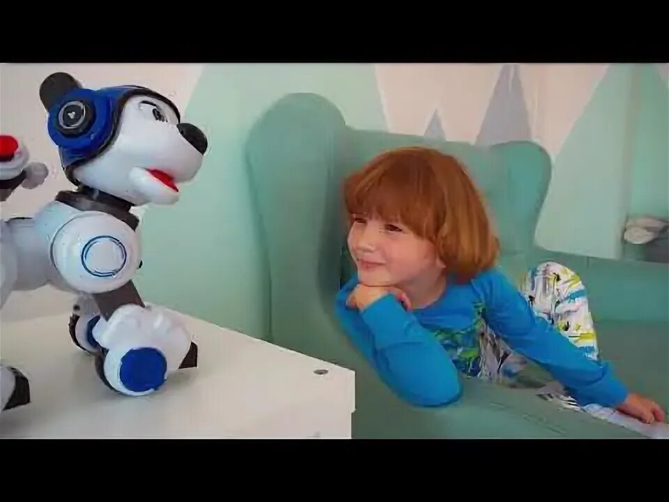 Роботы лени. Робот щенок дружок. Робот Леня игрушка. Робот дружок видео.