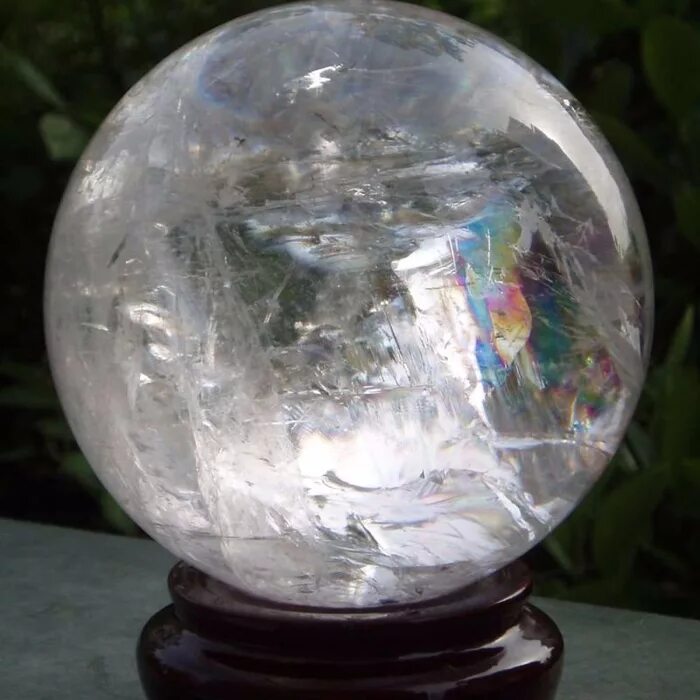 Crystal ball результаты. Хрустальный шар 50мм. Кристалл Болл магический большой. Магические хрустальные шары. Горный хрусталь шар.