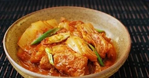 Жареная кимчи с курицей