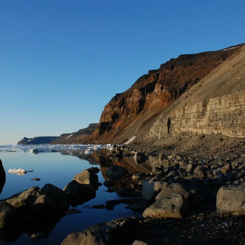 Беннетт. Мыс софии на острове беннетта. Новосибирские острова. Мыс эмма беннетта. Остров беннетта.