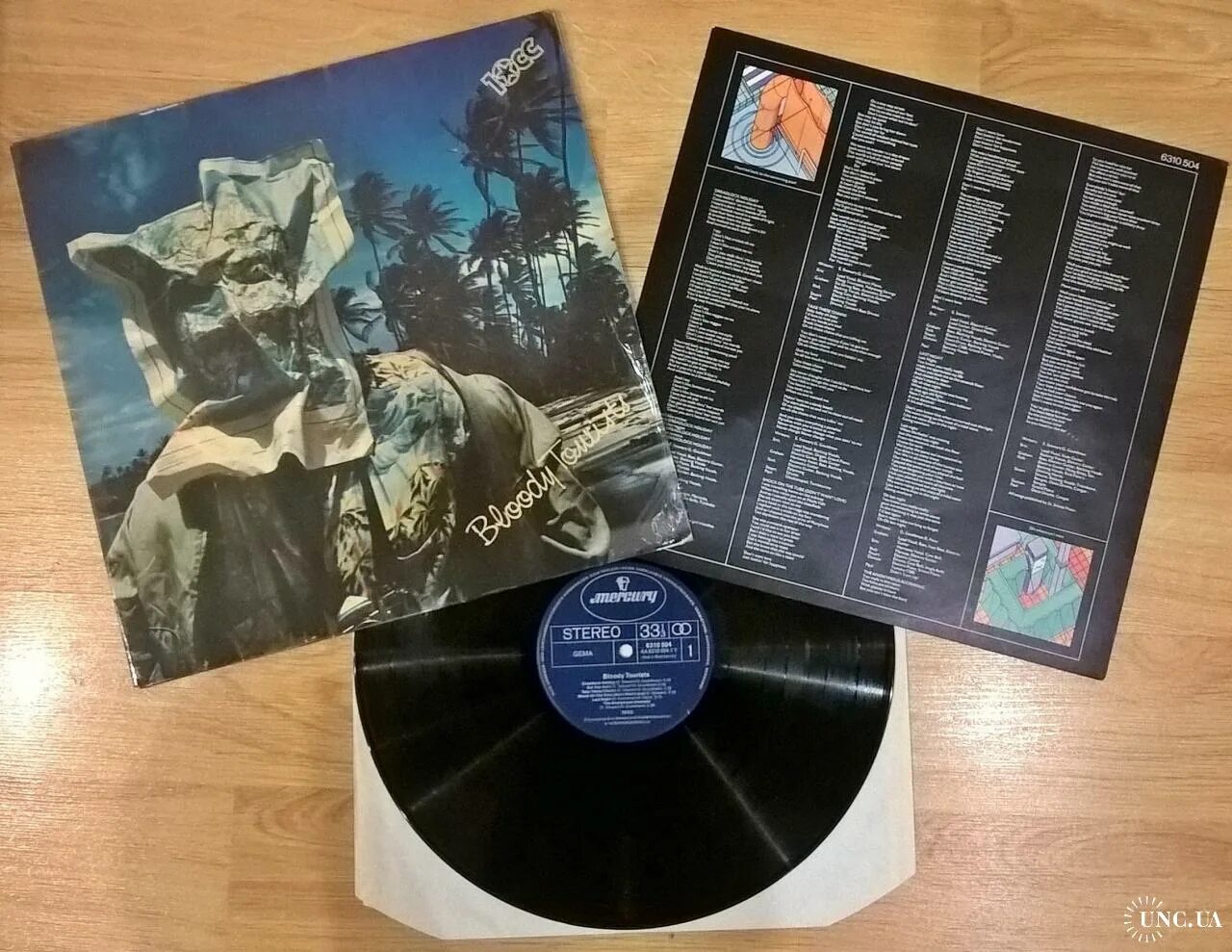 10cc - dreadlock holiday. 10cc bloody tourists 1978. 10cc bloody tourists 1978. Bloody tourists. Bloody tourists.