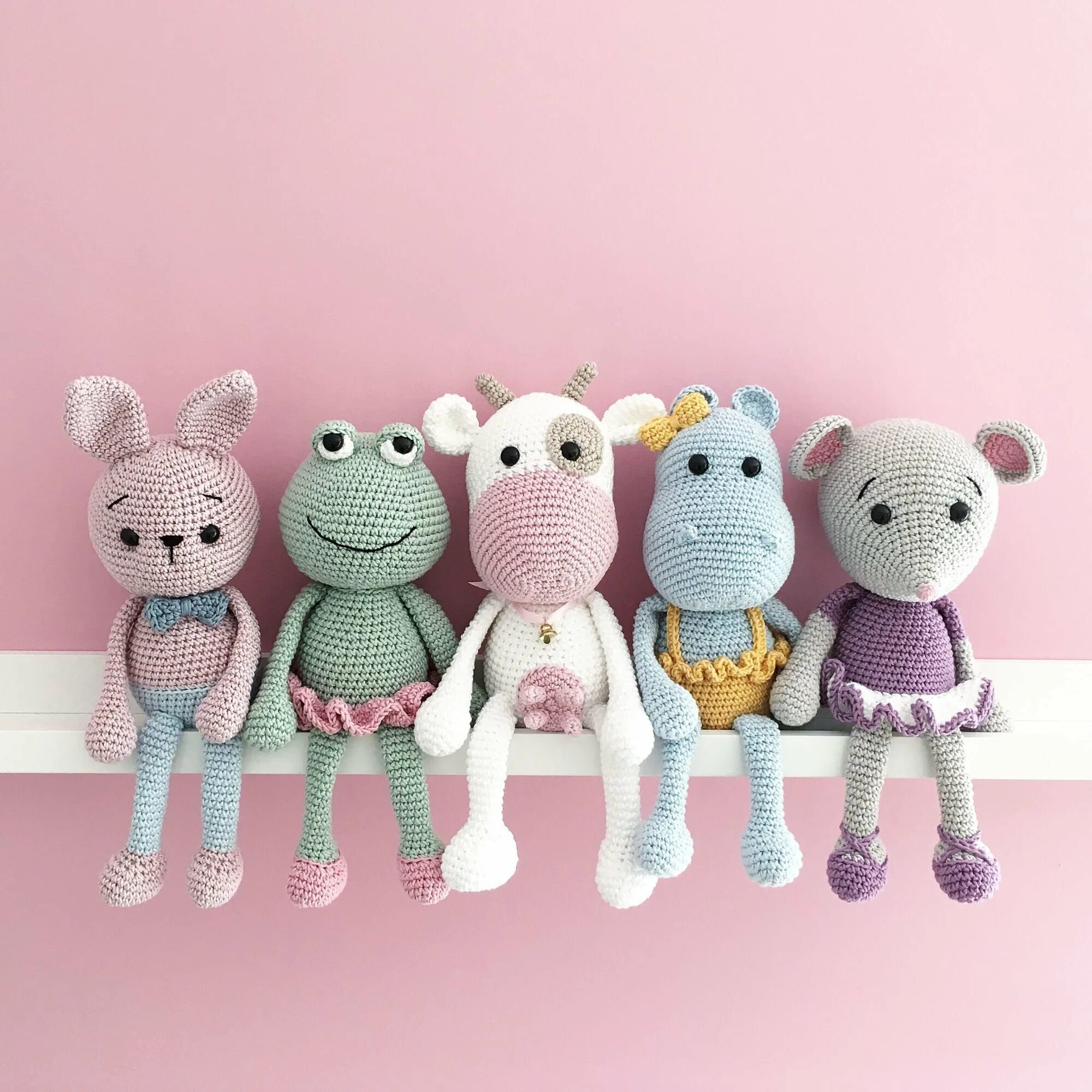 Игрушки крючком как называется. Амигуруми. связанные игрушки. игрушки амигуруми. современные вязаные игрушки.