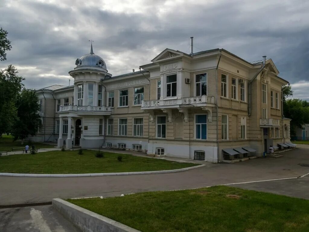 Саратов больниц 3 г. Больница им Миротворцева 3-я Советская Саратов. 3 Советская больница Саратов. Корпуса 3 Советской больницы Саратов. Третья клиническая больница Саратов.