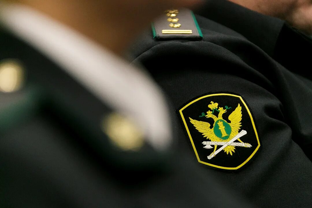 Профессия судебный пристав. Сотрудник фссп. Фссп. Суд приставы. Фссп картинки.