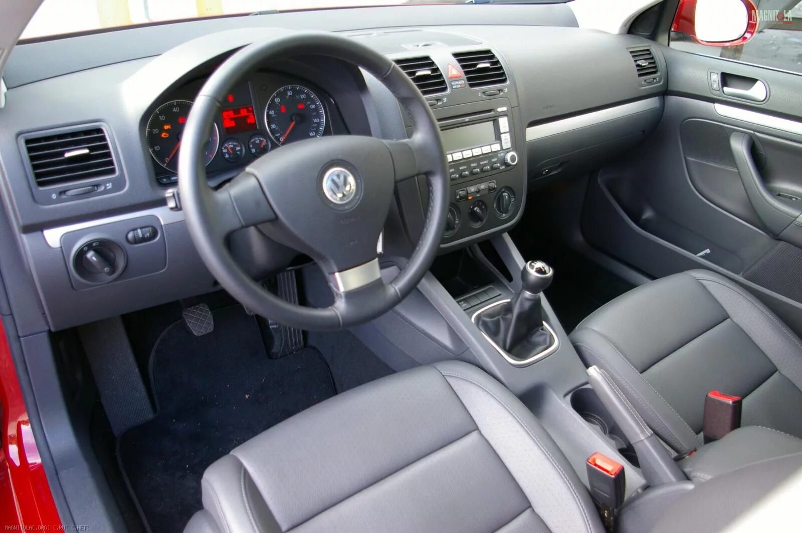 Джетта 5 тюнинг салона Interior of the mk5 Jetta Jetta mk5, Autos vw, Autos