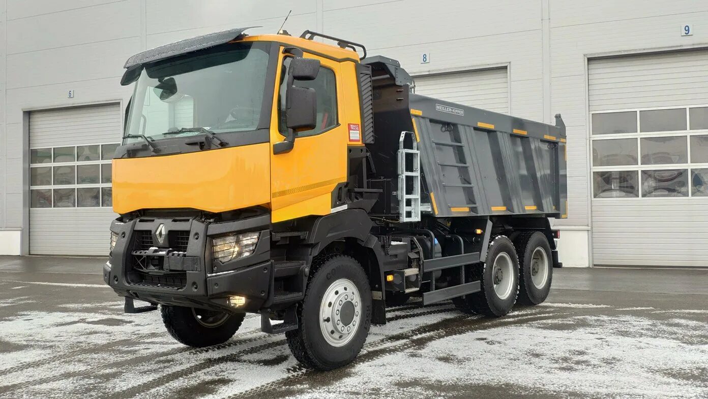 Рено 6 4. Renault kerax 8x4. renault k440 8x4. рено к 440 самосвал. рено самосвал 8х4.