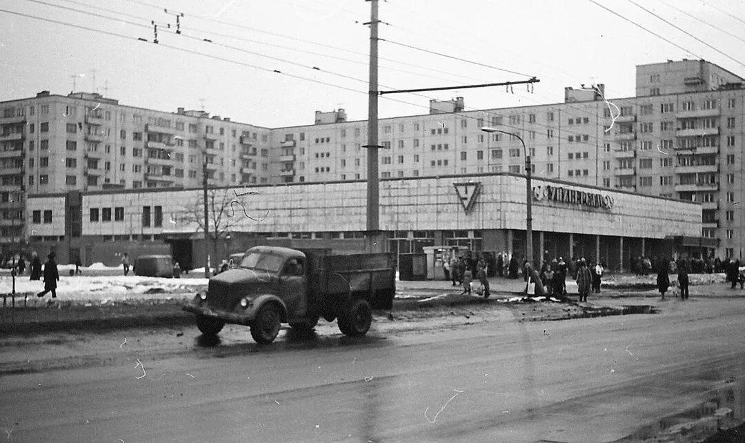 Будапештская дунайский. Будапештская ул 92 токио сити. Универсам таллинский ленинград. Будапештская 94/41. Ул.