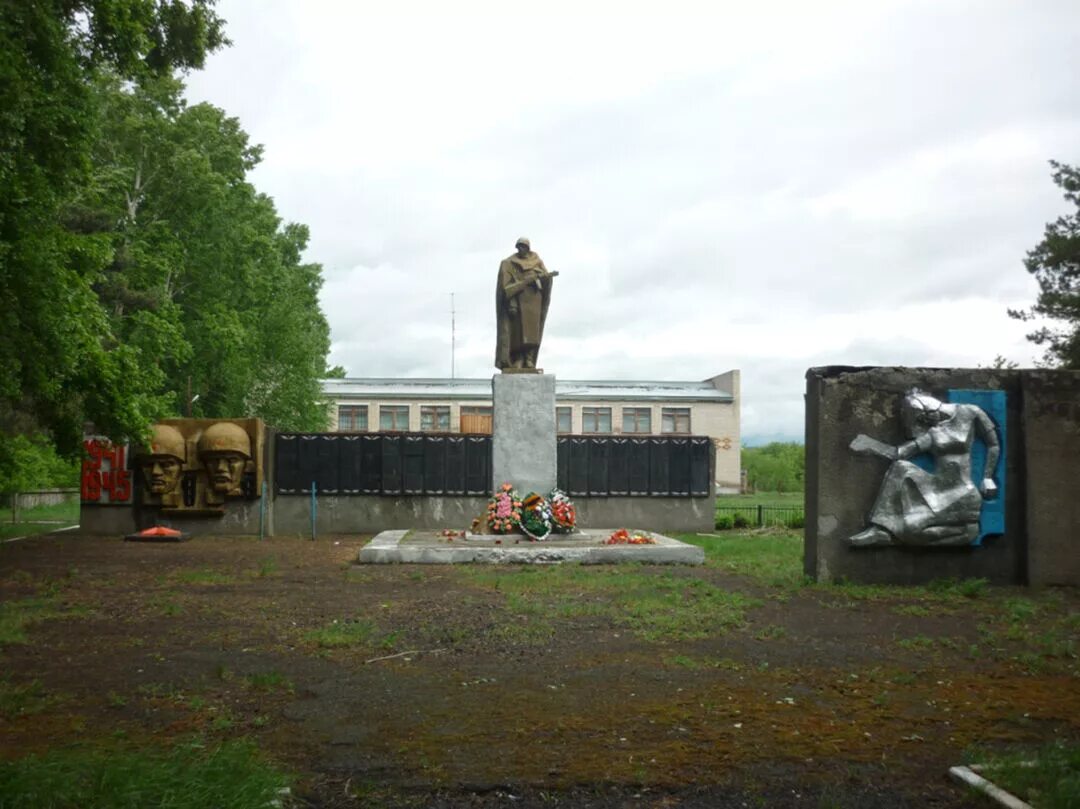 Село победа Алтайский край. Село победа Алтайский край Целинный район. Целинное Алтайский памятник воинам. Целинное село победа. Погода овсянниково целинный алтайский край