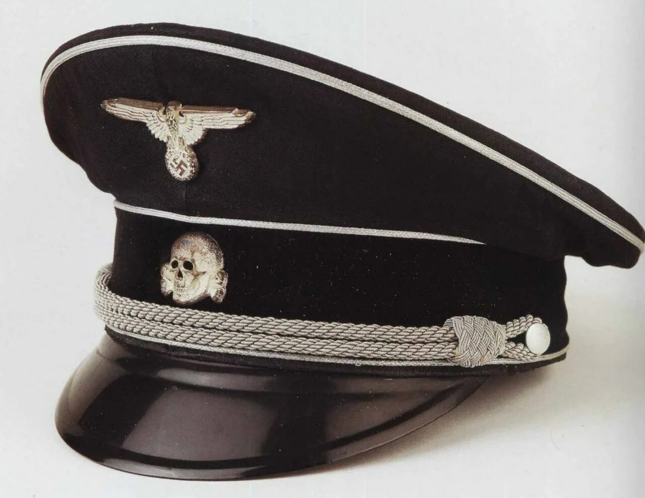 фуражка немцев. фуражка немецкая. фуражка вермахта 3-го рейха. фуражка ss. Ss офицерская фуражка.