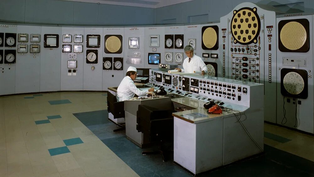 Первая в мире обнинская аэс. Первая в мире обнинская аэс. Ленинградская атомная электростанция (лаэс). Первая в мире атомная электростанция в обнинске. Обнинская аэс 1954.