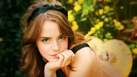 Эмма уотсон на столе 96 фото 