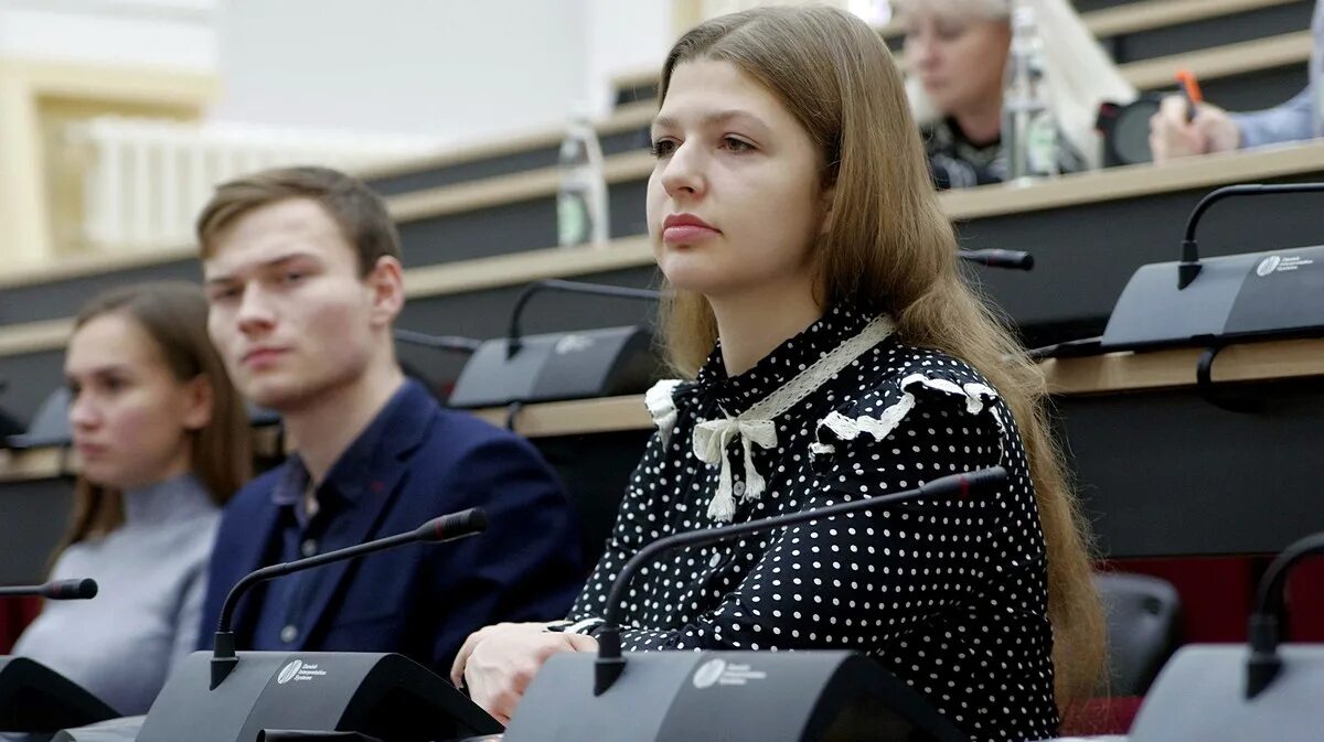 Вгу экономический факультет кафедра. Вгу витебский государственный университет. Преподаватели вгу экономический факультет. Воронежский институт вгу. Вгу экономический факультет.