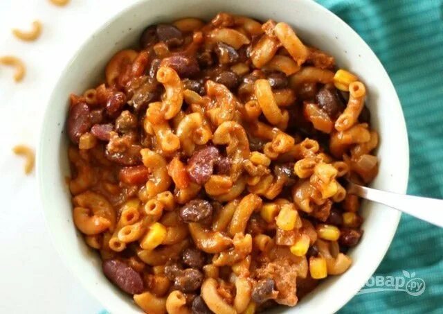 Макароны с фасолью. Макароны с фасолью в томатном соусе. макароны с фасолью в томатном. макароны с фасолью консервированной в томатном соусе. спагетти с фасолью в томатном соусе.