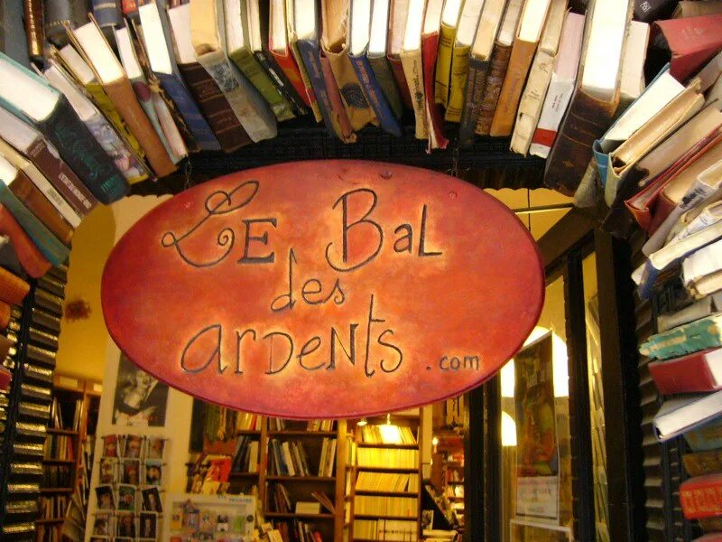 Le bal des. Le bal des ardents в лионе. le bal. bertrand l. &quot;le bal&quot;.