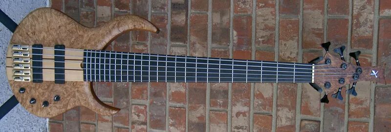 String 6. 7 струнная бас гитара. 7 string bass. 50 струнный бас. 128 струнный бас.