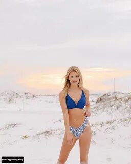 Paige Mackenzie Sexy Collection (28 Photos + Video) .