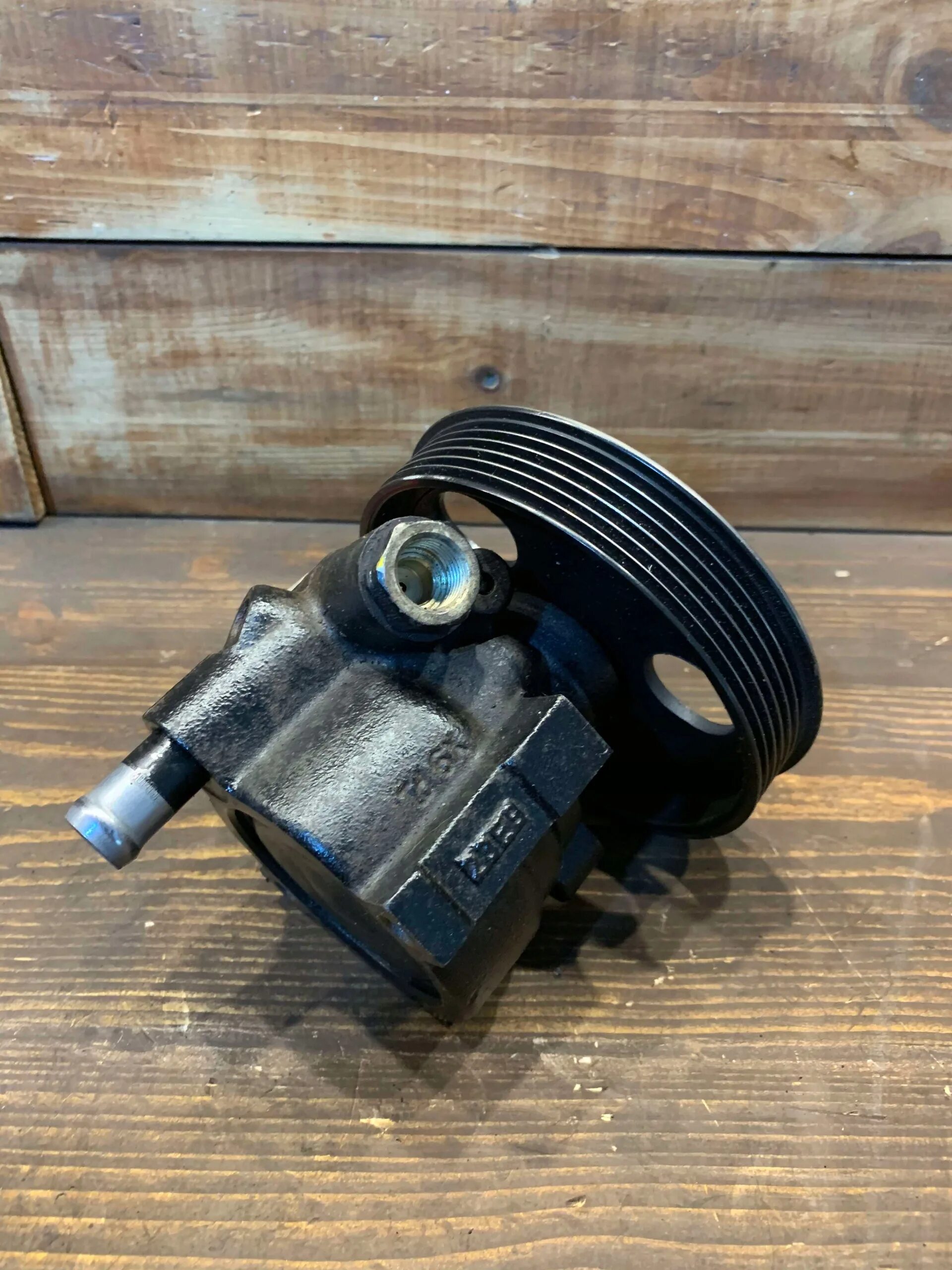 2i насос гур. Насос гур рено симбол 1. Насос гур рено логан 1. 6. Логан гидроусилитель руля.