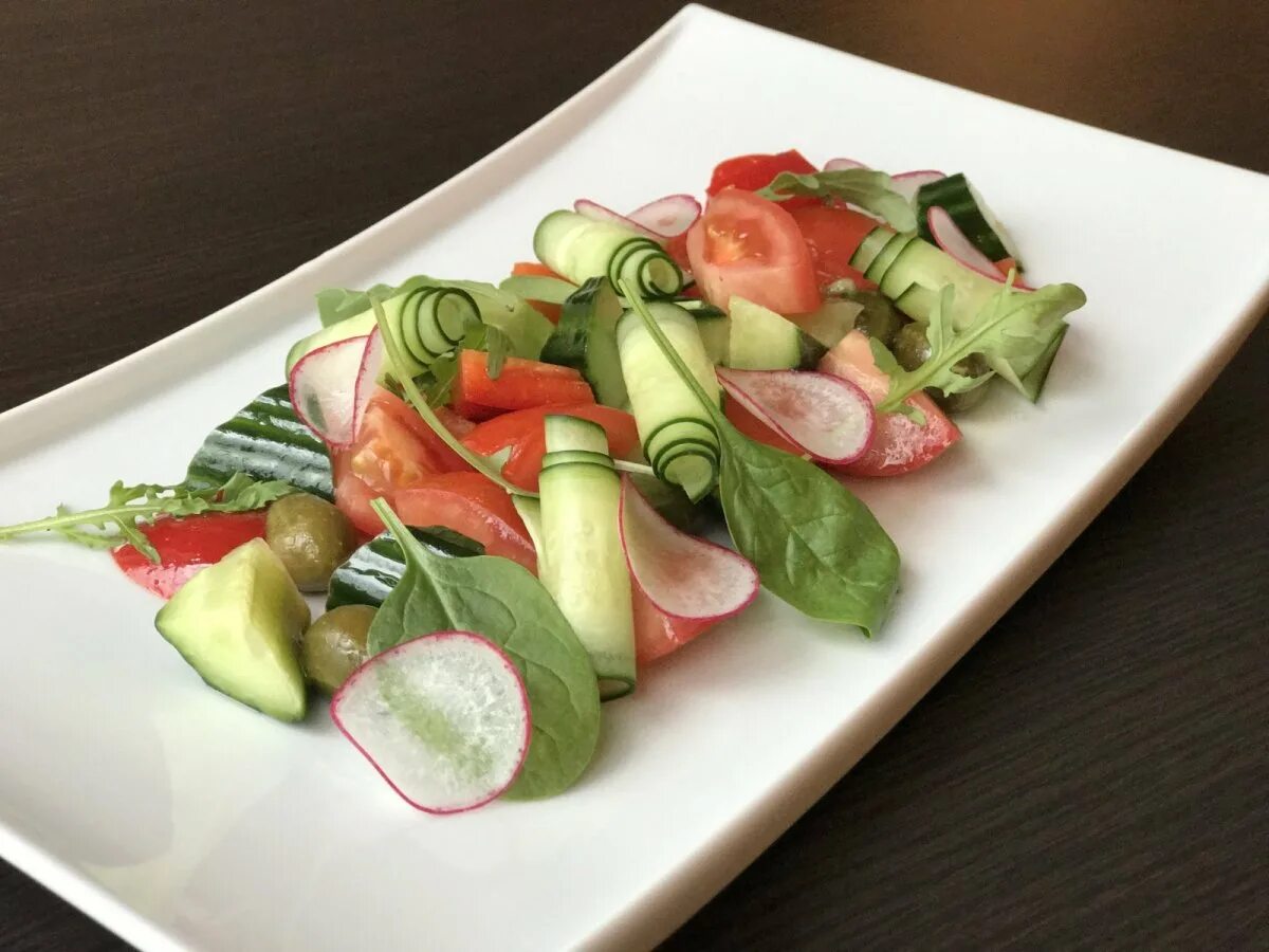 оливье престиж. оригинальная подача салатов. овощной салат подача. украшение салатов на праздничный стол. салат.