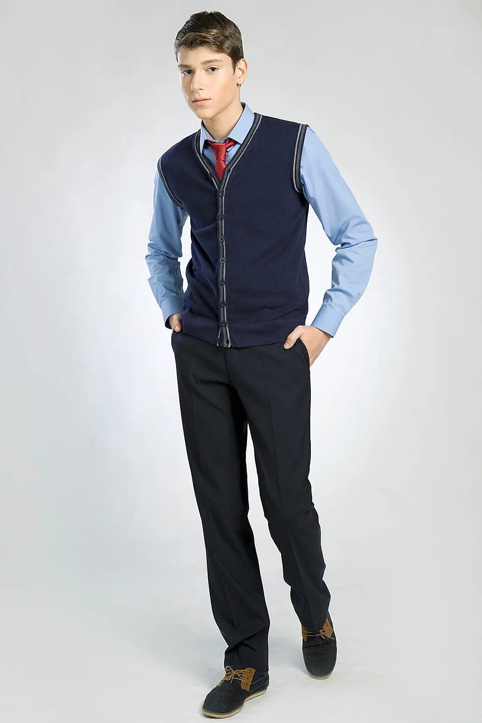 Одежда школьника подростка. Пиджак skylake president. Модный парень школьник. Парень в школьной форме. Мужчина в женской школьной форме.