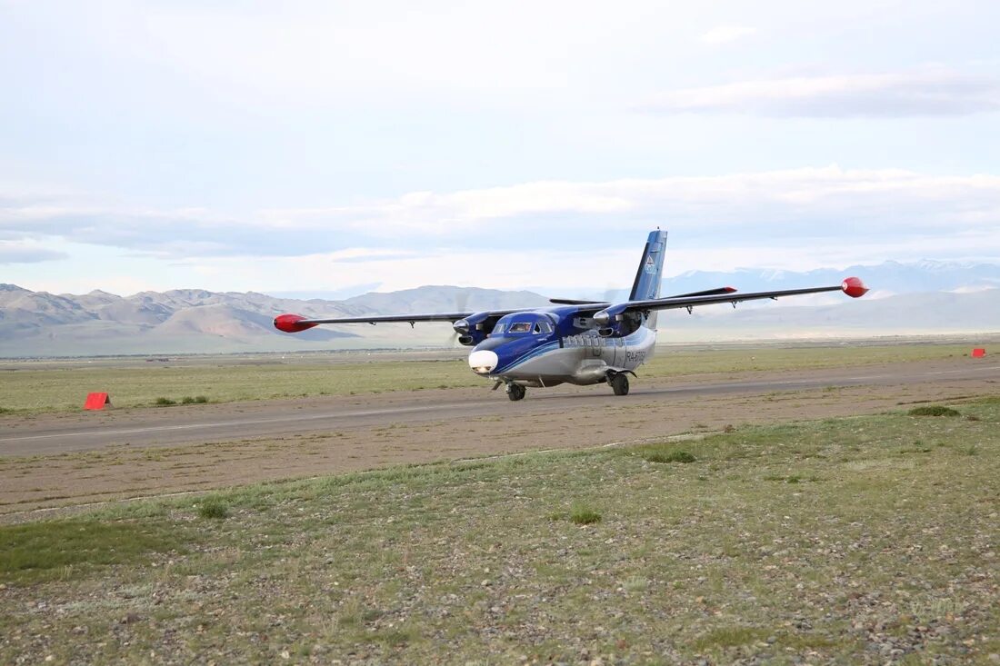 алтай дорога чуйский тракт. алтай с самолета. чуйский тракт алтай осень. перелет на алтай. горно-алтайск аэропорт самолеты.