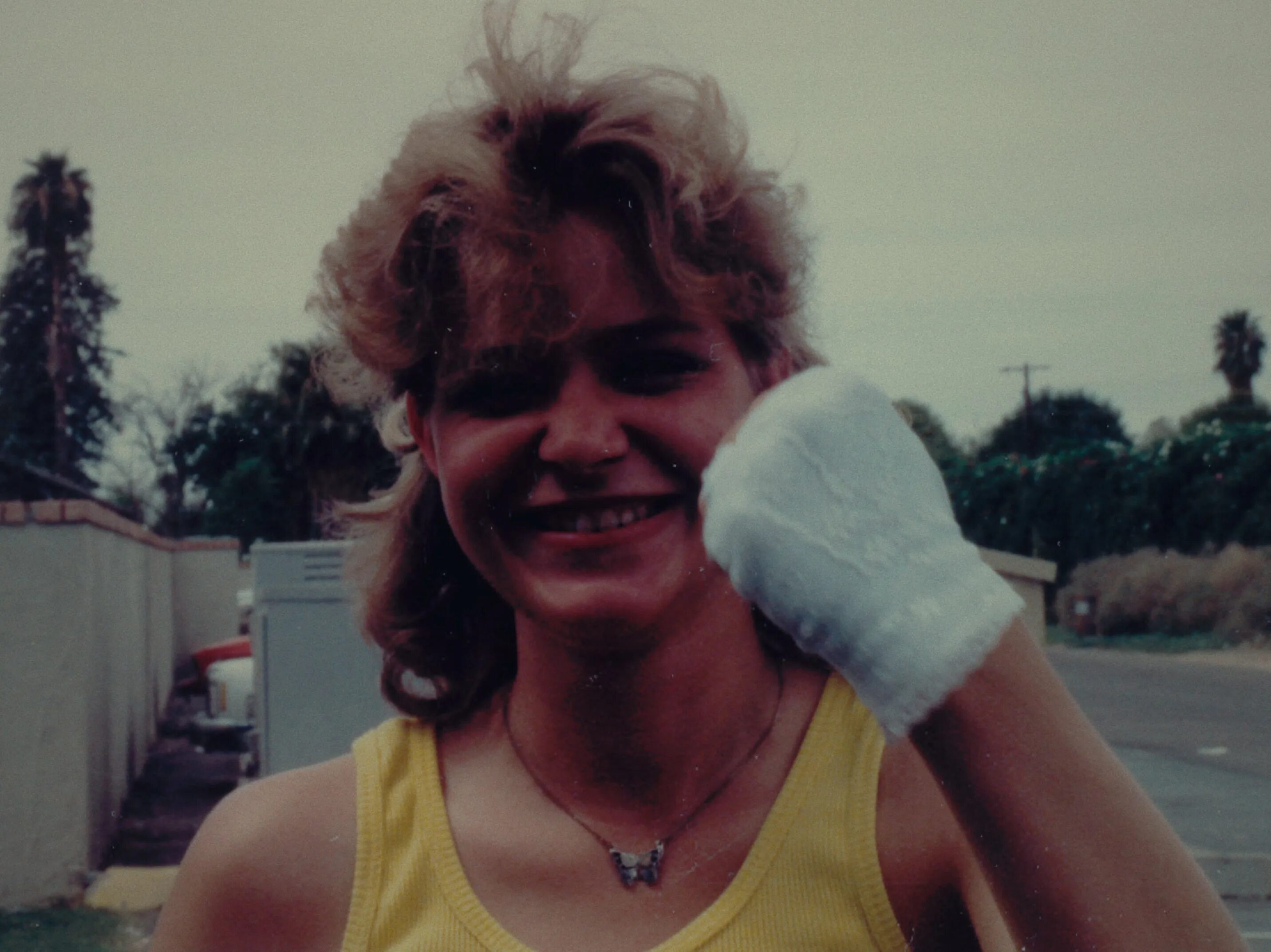 Milena smit 2023. Netflix девушка. Netflix девушка. Эмбир чайлдерс кэндис. Netflix девушка.