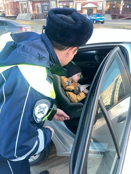Волжск фото. Водитель волжске. Волжский новая часть. Водитель волжске. Центральная городская больница волжск марий эл.
