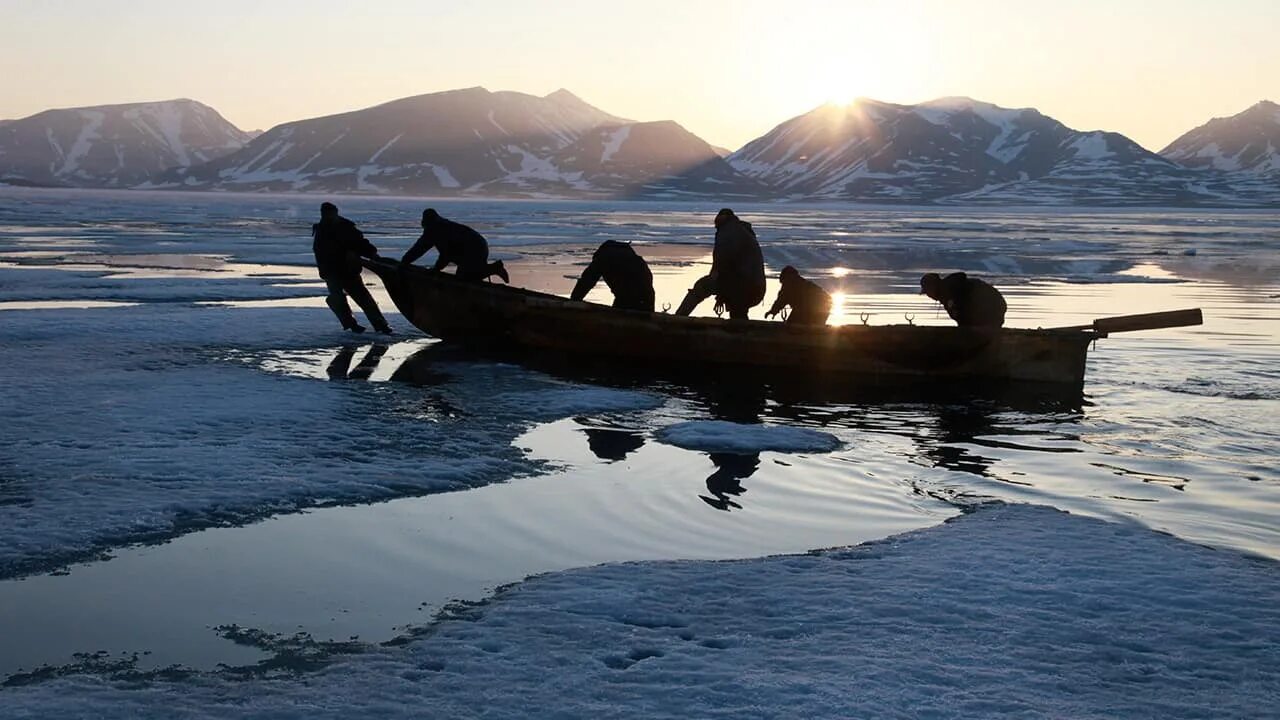 Морской зверобойный промысел и оленеводство какой народ