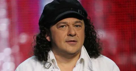 Певец и саруханов