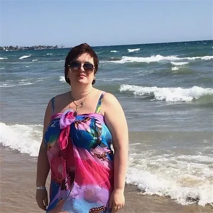 Одинокие женщины новый уренгой. Женщины в новом уренгое. Женщине новом уренгое. Девушки из нового уренгоя. Женщине новом уренгое.