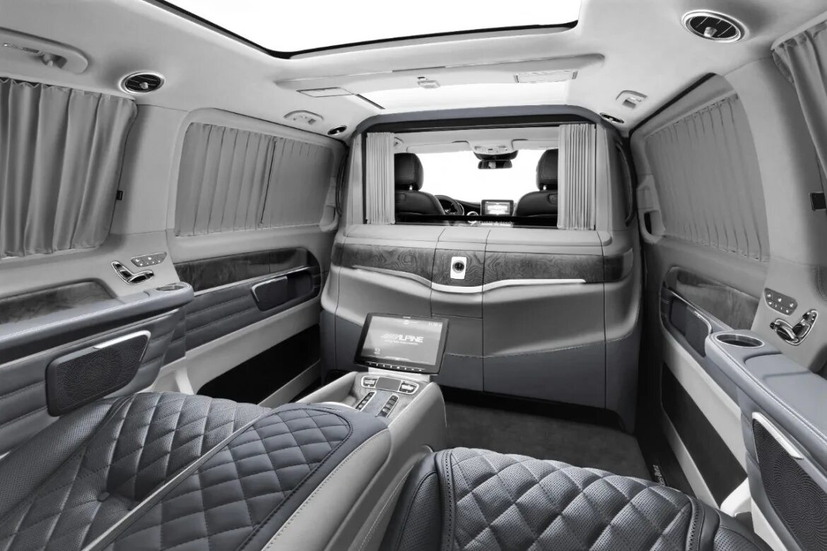 V class 2025. Мерседес минивэн 2025. mercedes-benz fl v250 d l amg line 4matic. новый минивэн мерседес 2025. mercedes v class 2025.