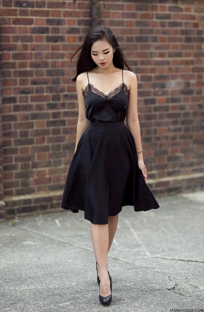 Черное винтажное платье. Please don t dress in black. Платье черное. Левушка в черном платье. Серное плапя.