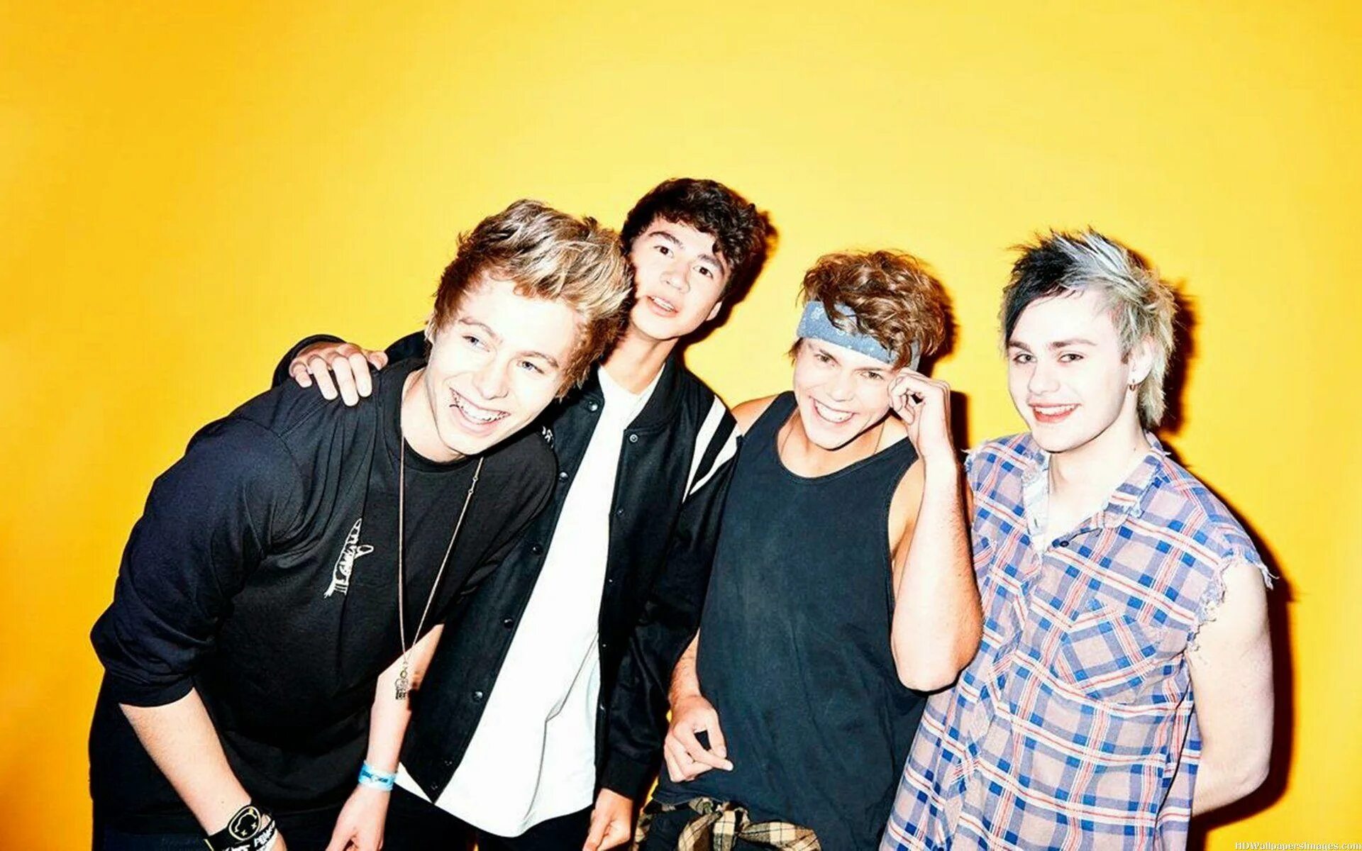 Группа 5 в в контакте. Группа 5 seconds of Summer. 5sos 2014. 5 Seconds of Summer 2014. 5sos 2022.