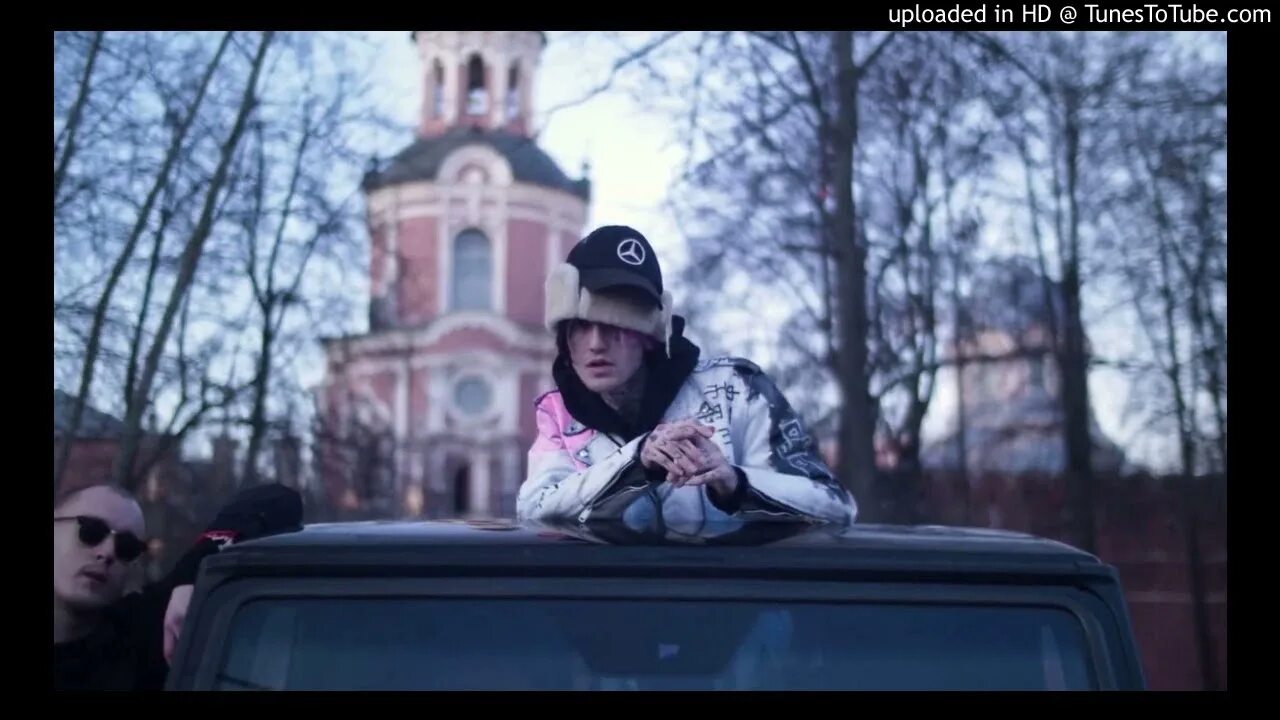 Lil peep benz truck pt. Lil peep benz truck. Lil peep гелик. Lil peep benz truck кадры. Benz truck lil peep обложка.