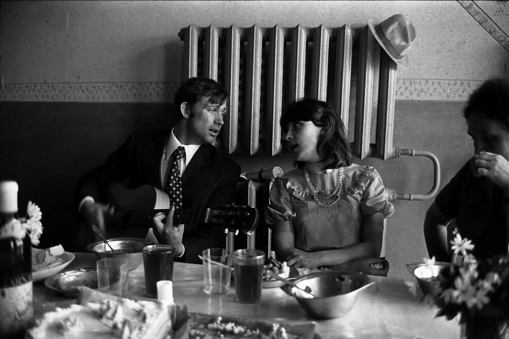 улица горького в москве 1979 год. земляне архивные фото. 1979 й год. элтон джон в москве 1979 фото. советские фотографы 70-х.