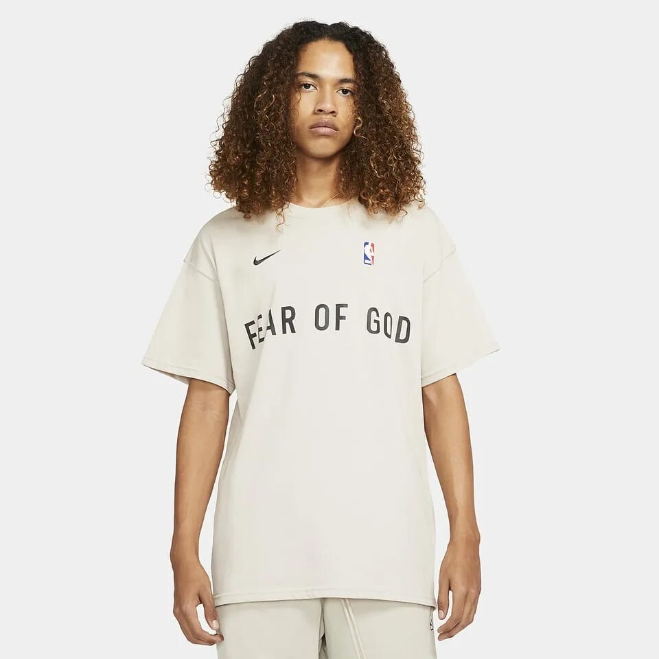 Nike x Fear of God футболка. Футболка Nike Fear of God NBA. Fear of God футболка NBA. Fear of God Air футболка NBA.