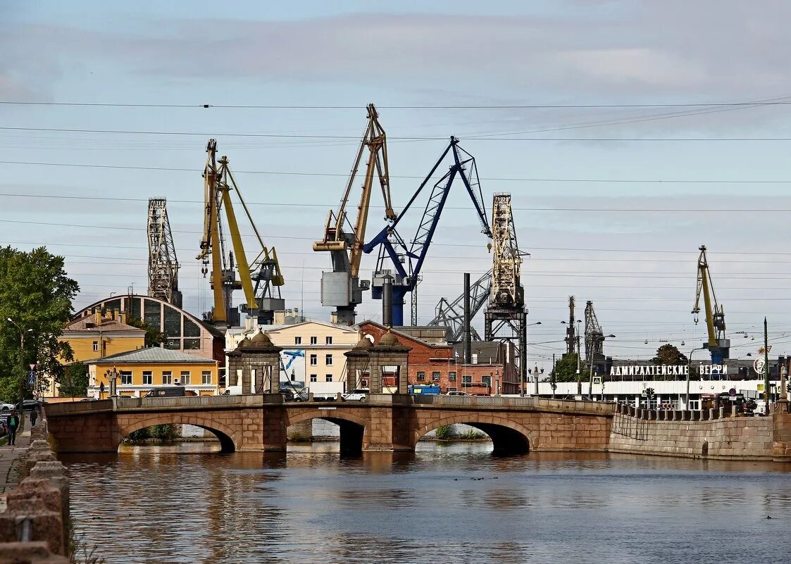 Производства города санкт петербург. Верфи Санкт-Петербурга Адмиралтейские завод Санкт-Петербург. Cудостроительный завод "Адмиралтейские  верфи".Санкт-Петербург. Адмиралтейские верфи судостроительный завод. Адмиралстейские верфь Санкт-Петербург.