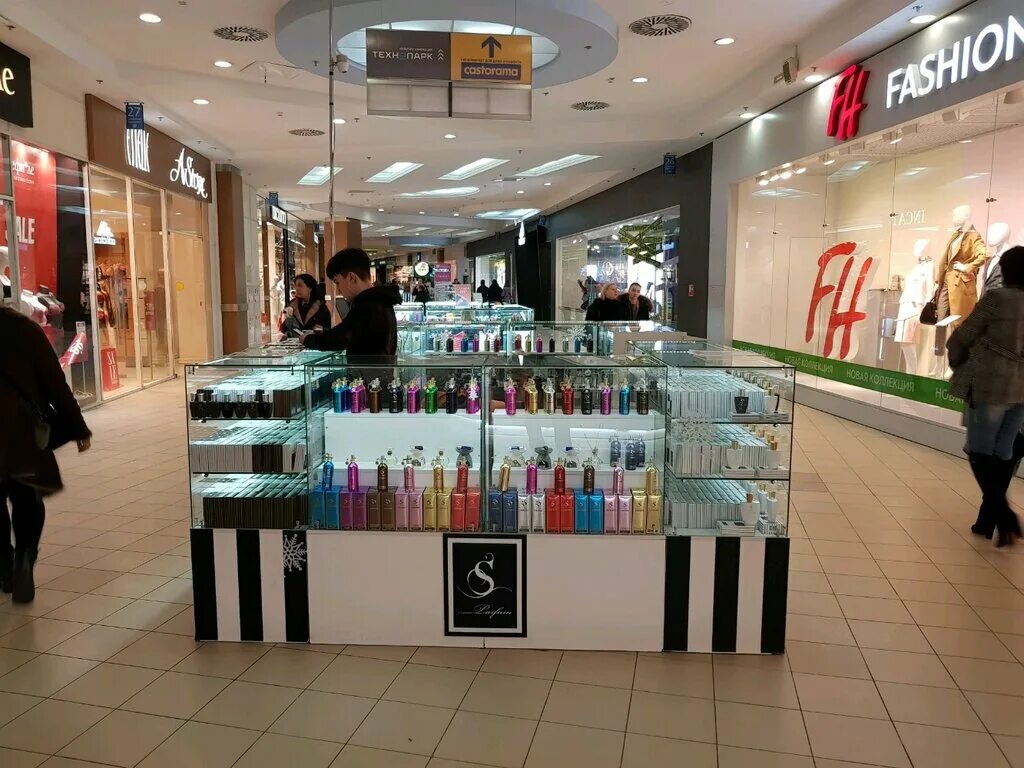 бутик парфюма. парфюмерный бутик. космотека сеть парфюмерных. S parfum в тц. калифорния духи краснодар.