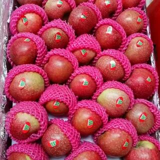 Какая вкусная яблоко