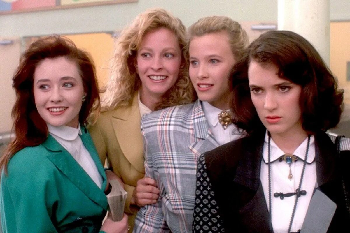 Дева 2000 год. Heathers 1988 Виктория. Фильм хэзерс 1989. Смертельное влечение 1988 Хезер. Смертельное влечение 1988.