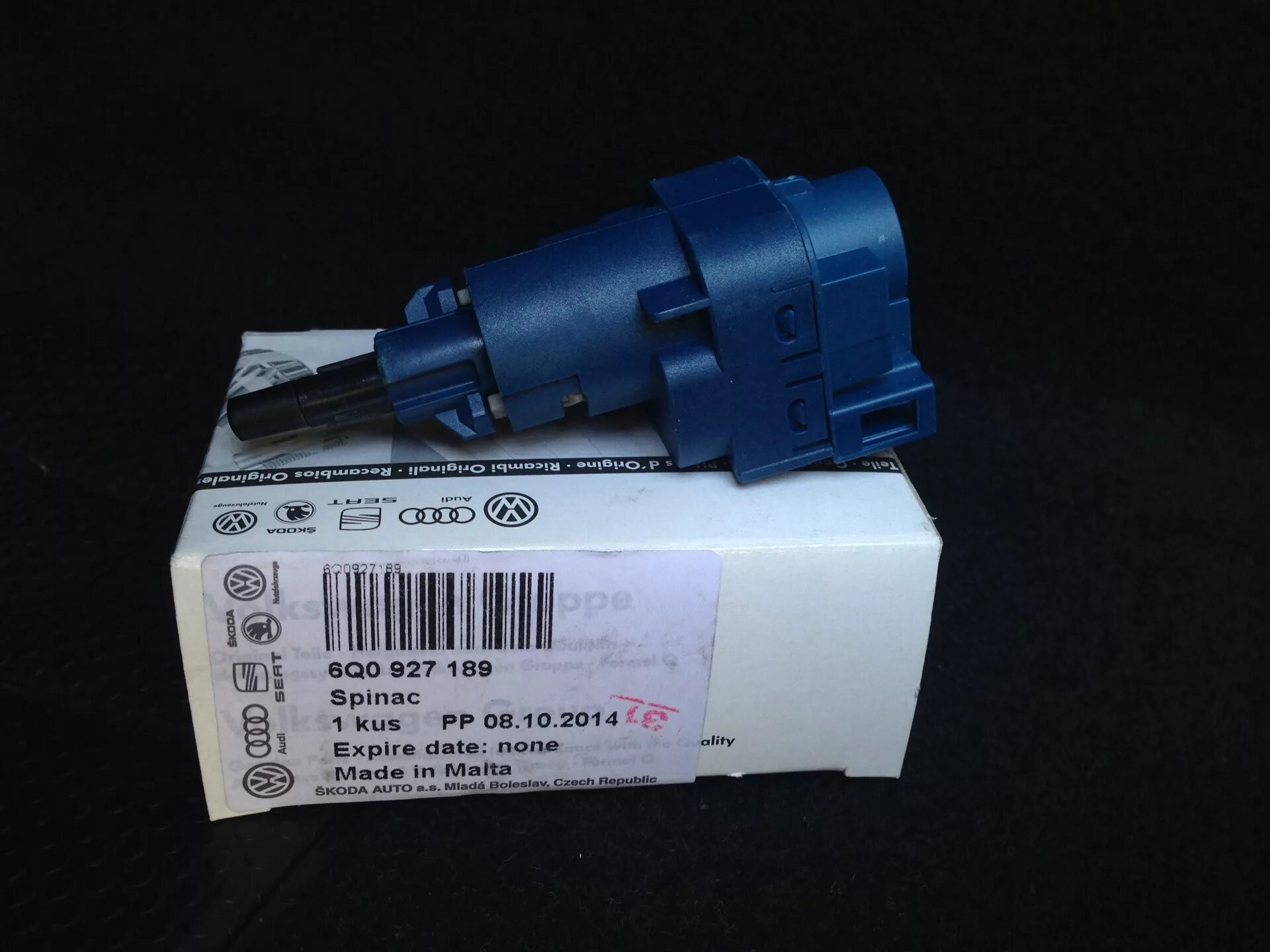 Датчик скорости skoda octavia 2002. Датчики положения шкода тур. Датчик распредвала шкода тур 1. Датчики положения шкода тур. Датчик температуры 1.