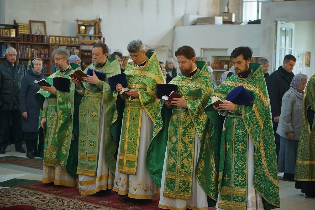 соборование в церкви василия исповедника у рогожской заставы. храм василия исповедника расписание. храм василия исповедника у рогожской заставы. настоятель храма рогожской заставы в москве. церковь василия исповедника за рогожской заставой.