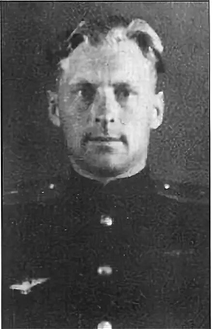 Аэродром логиново пилот. Пилот книга юрий астахов. Пилот 5 метров. Илья погудин летчик. Лётчик владимир малыгин книга.