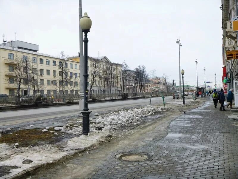 Ул московская 29 екатеринбург. Екатеринбург улица московская челюскинцев. Улица радищева екатеринбург. Дом советов свердловск. Московская, 11.