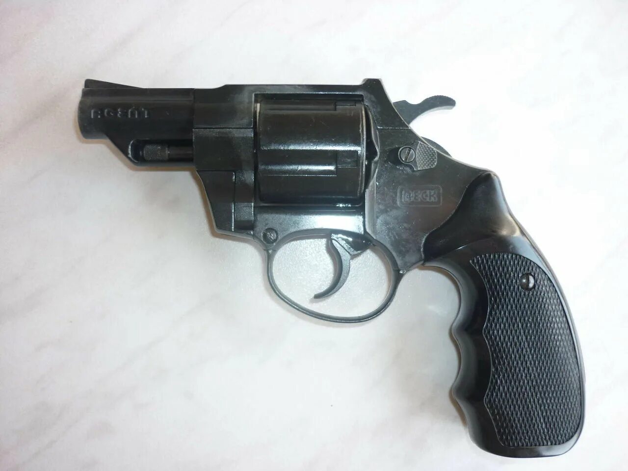 Газовый револьвер reck agent 9мм. Герсталь револьвер. Reck agent револьвер. Револьвер agent reck 9 мм. Револьвер агент 9 мм.